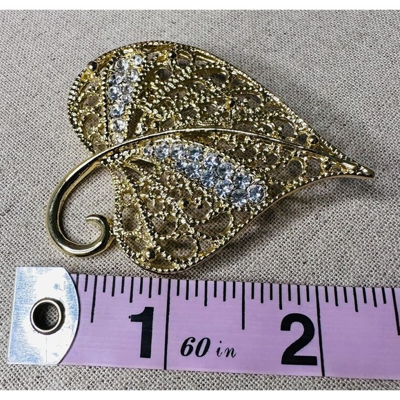 Vintage Rhinestone And Gold Heart Shape Leaf Brooch Jewelry Costume Jewelry - Picture 6 of 6